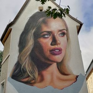 Mural She´s back von Drew Merrit Foto Frank Nicklas.jpg