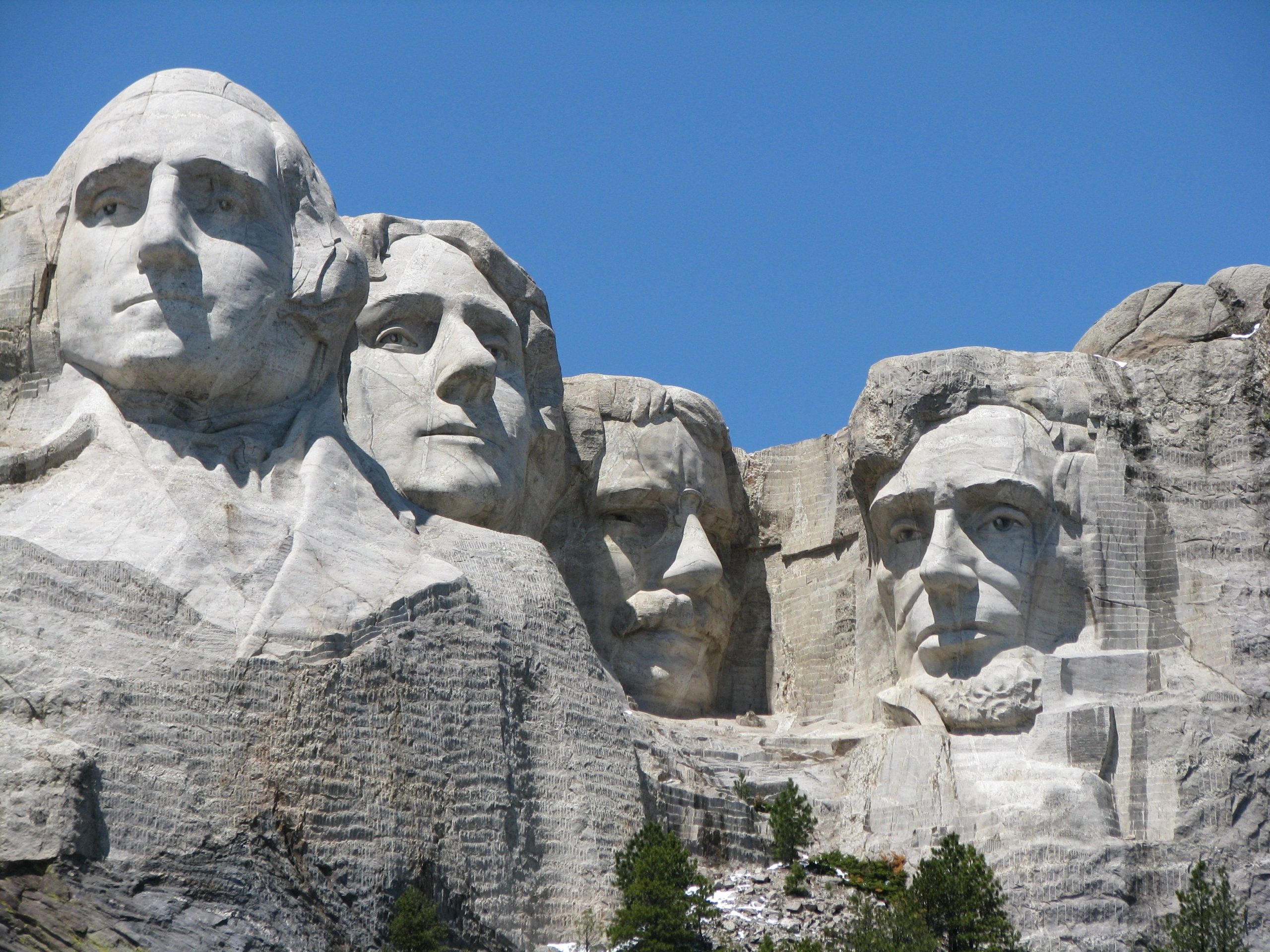 mount-rushmore-1681350-scaled.jpg