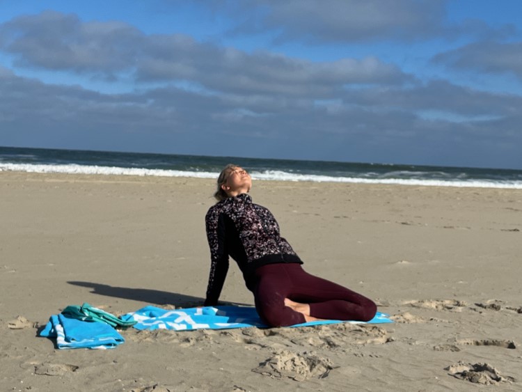 Yoga Texel mit Eva on the Beach_Foto Ulrike Wirtz