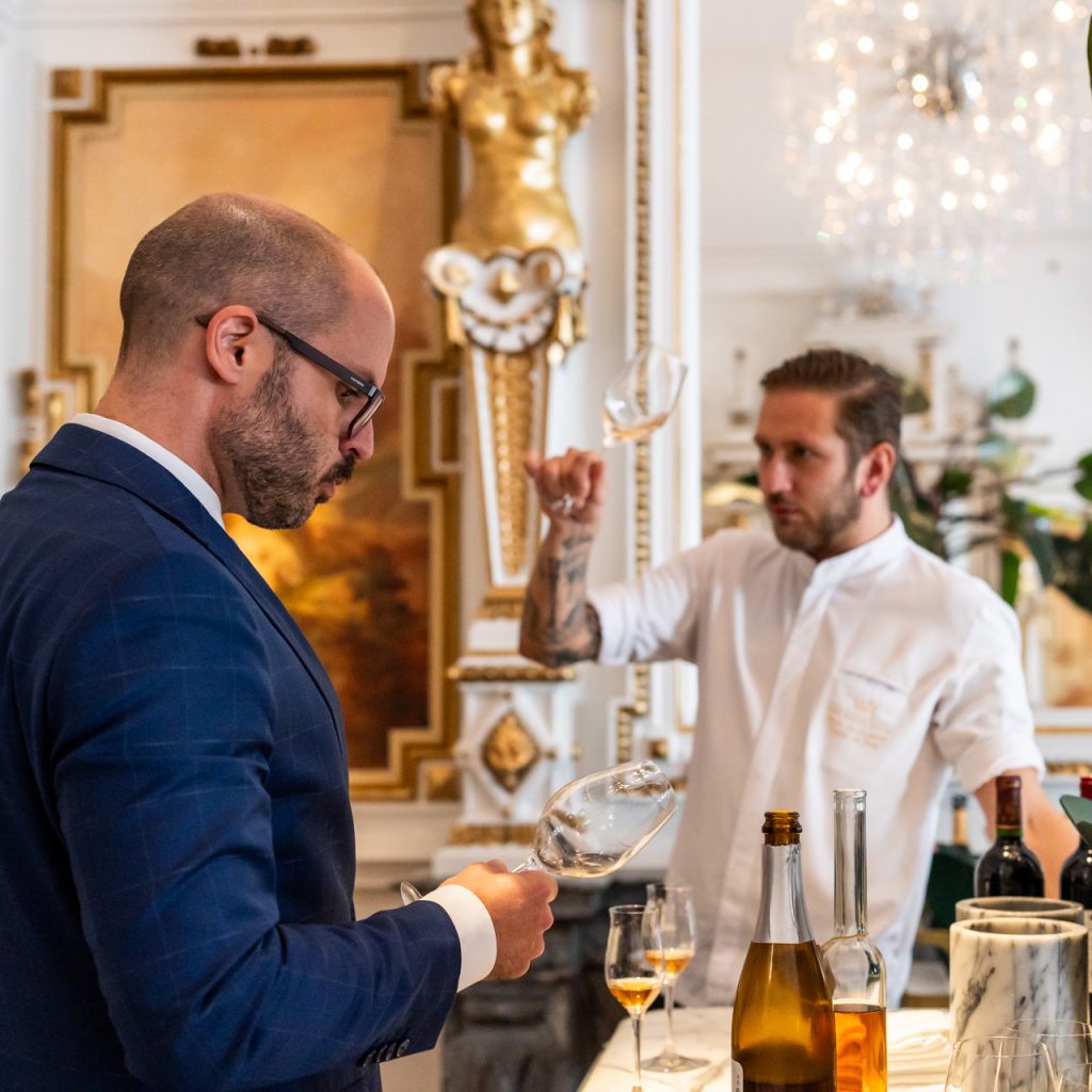 The-White-Room-Frederico_Tristan