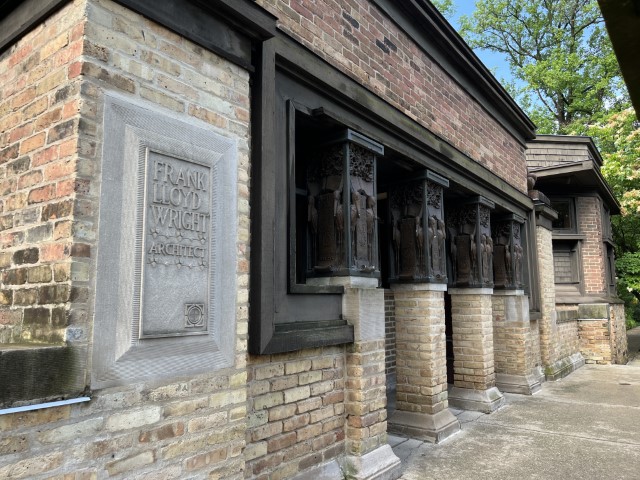 Büroschild und Eingang zum Wohnhaus mit Architekturstudio von Frank LLoyd Wright in Oak Park Foto Ulrike Wirtz