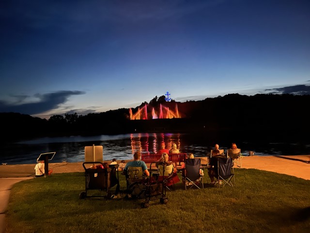 Der Grand Haven Musical Fountain ist am Abend die Attraktion für groß und klein Foto Ulrike Wirtz