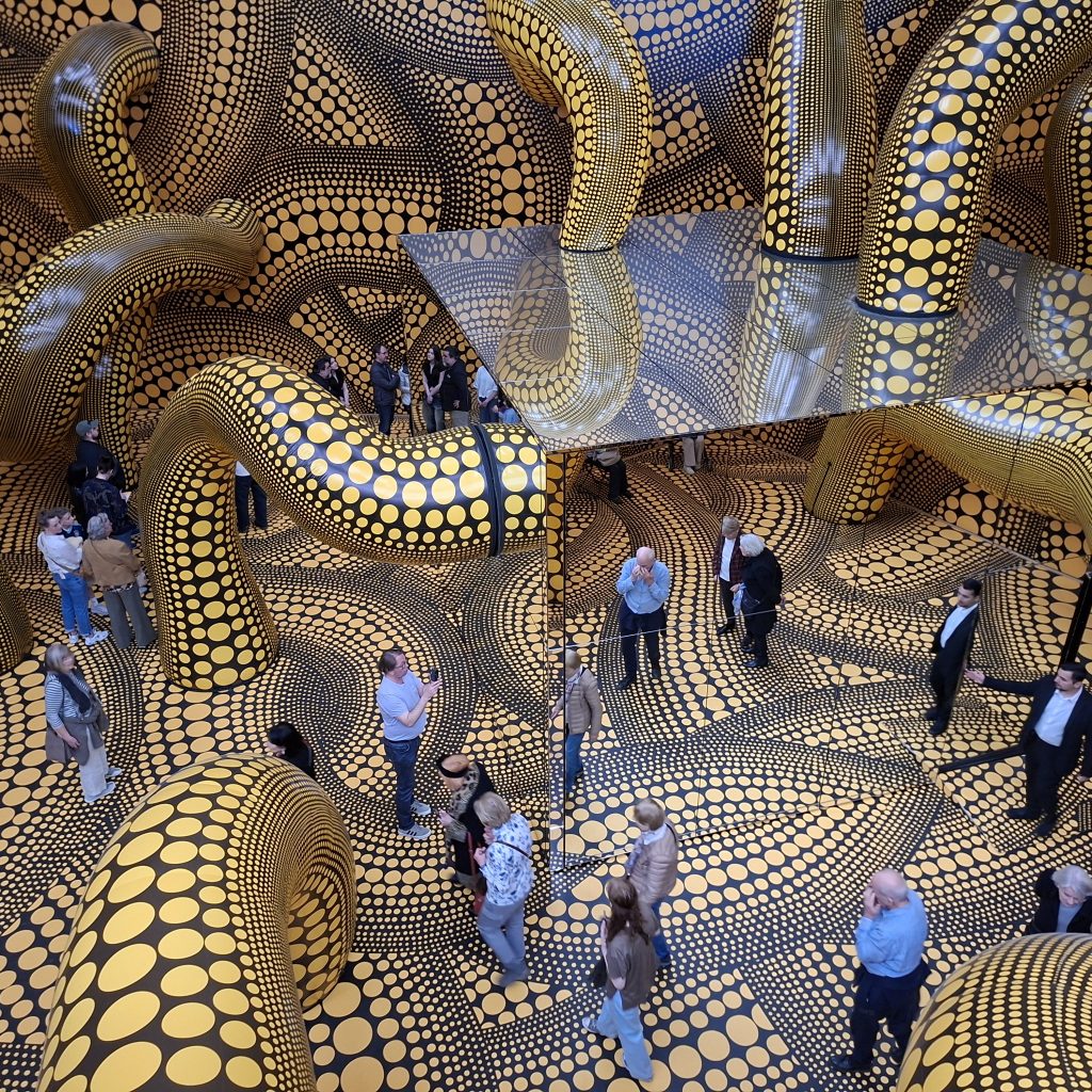 Yayoi Kusama - geheimnisvolle Installationen