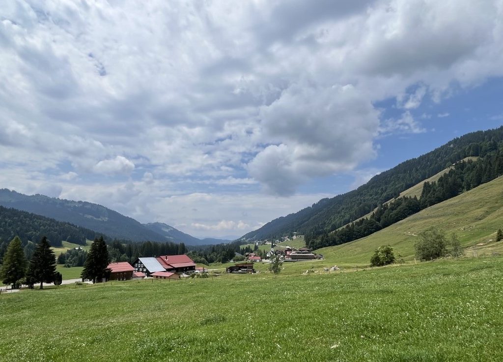 Blick von Osten ins Balderschwanger Hochtal Foto Ulrike Wirtz