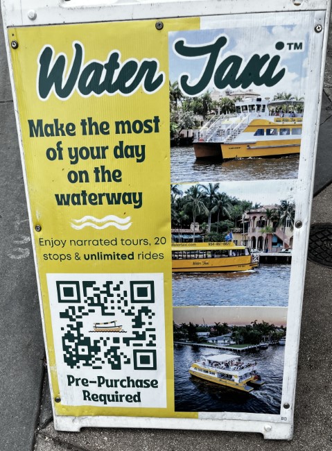 Fort Lauderdale's Water Taxi (c)* Ulrike Wirtz 1107